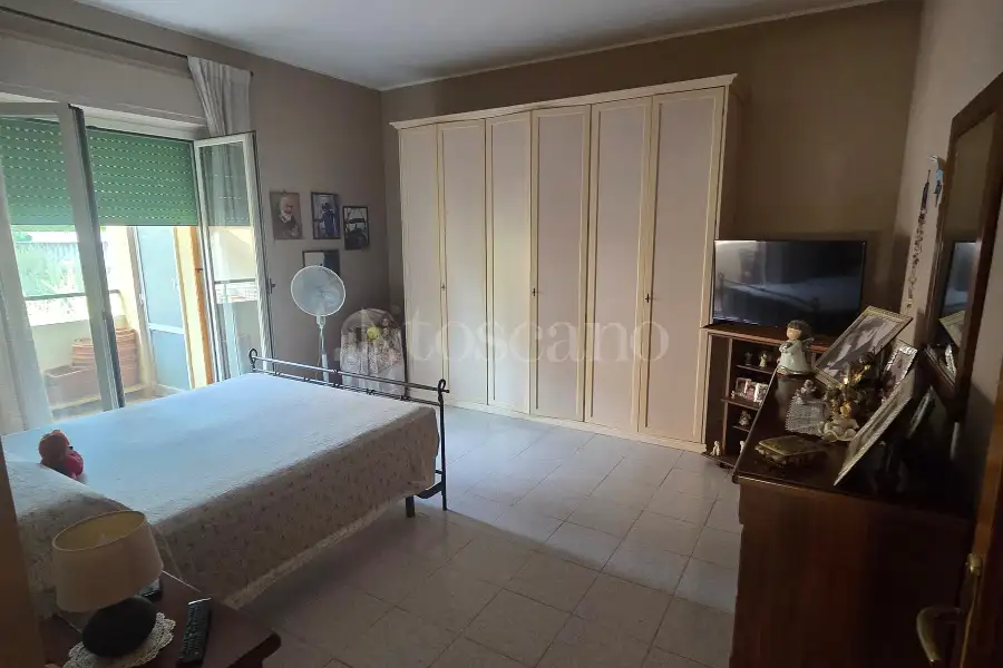 Villa Plurifamiliare in vendita di 575 mq a €580.000 (rif. 33/2026)