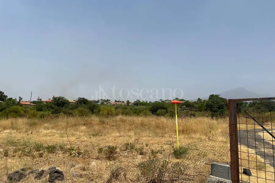 Agricolo in vendita di 17.000 mq a €345.000 (rif. 132/2026)