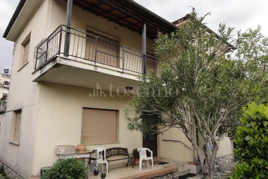 Casa Indipendente in vendita di 150 mq a €160.000 (rif. 12/2024)