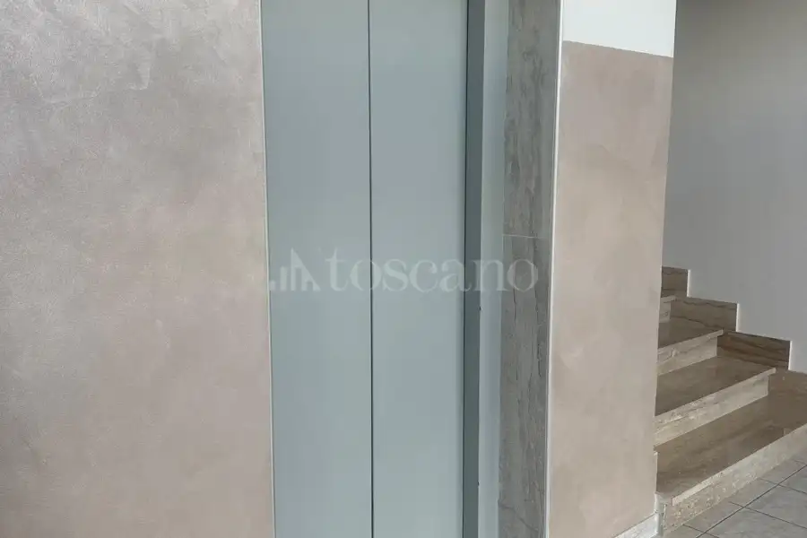 Negozio in affitto di 2.100 mq trattativa riservata (rif. 4/2026)