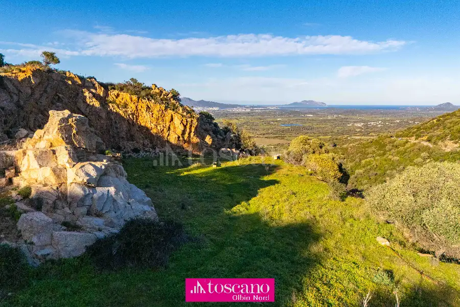 Agricolo in vendita di 550.000 mq a €550.000 (rif. 13/2026)