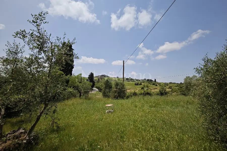 Casale in vendita di 250 mq a €285.000 (rif. 19/2025)