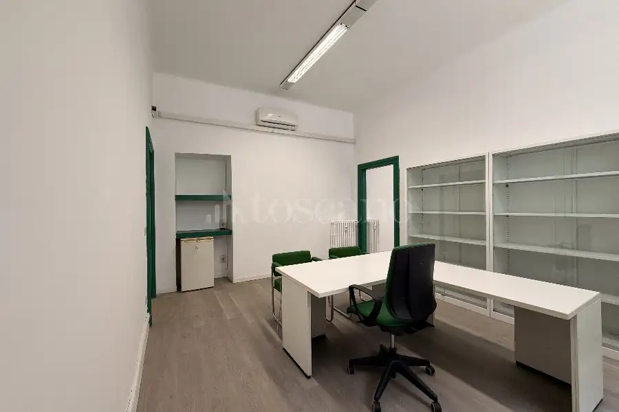 Ufficio in vendita di 150 mq a €850.000 (rif. 50/2026)