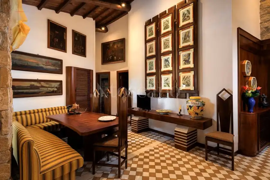 Villa in vendita di 300 mq a €1.450.000 (rif. 40/2025)