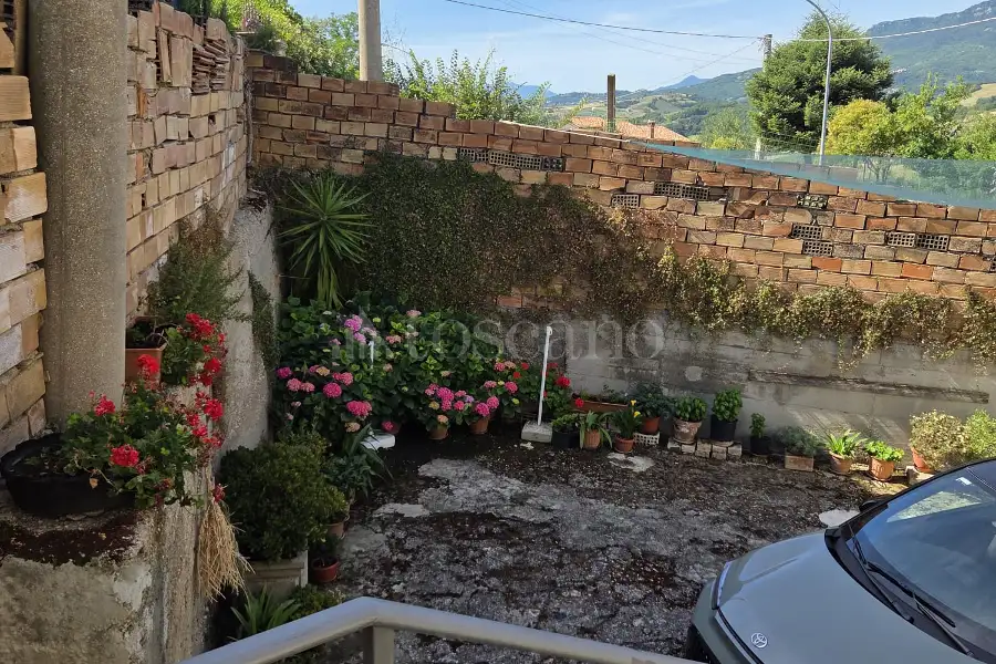 Casale in vendita di 300 mq a €200.000 (rif. 21/2026)