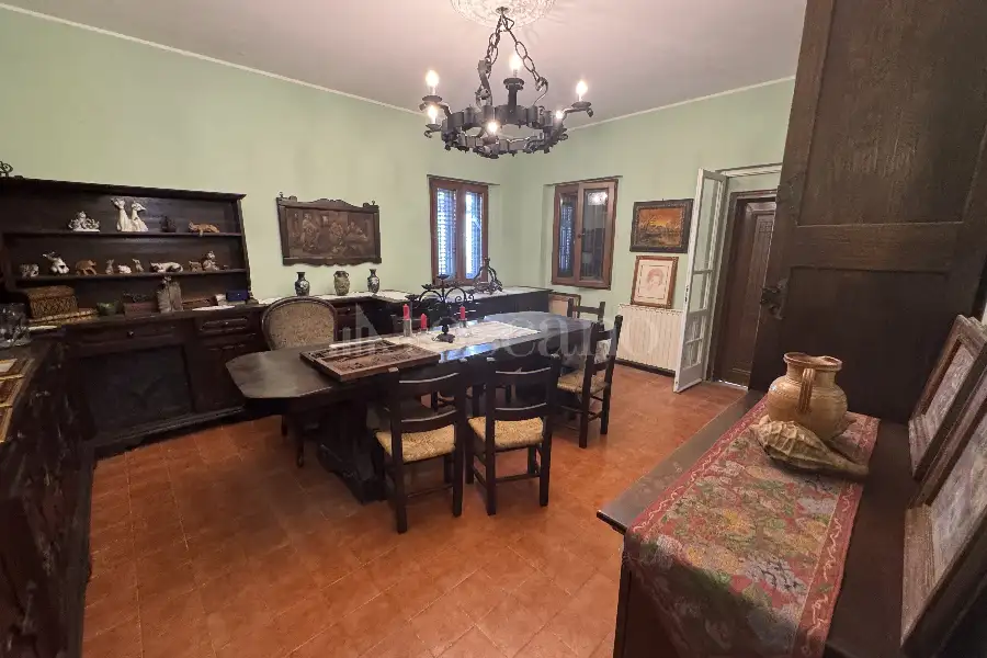 Villa in vendita di 250 mq a €1.350.000 (rif. 9/2026)