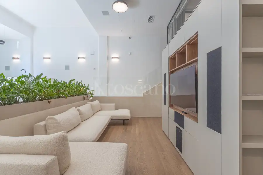 Casa Indipendente in vendita di 185 mq a €1.680.000 (rif. 8/2026)