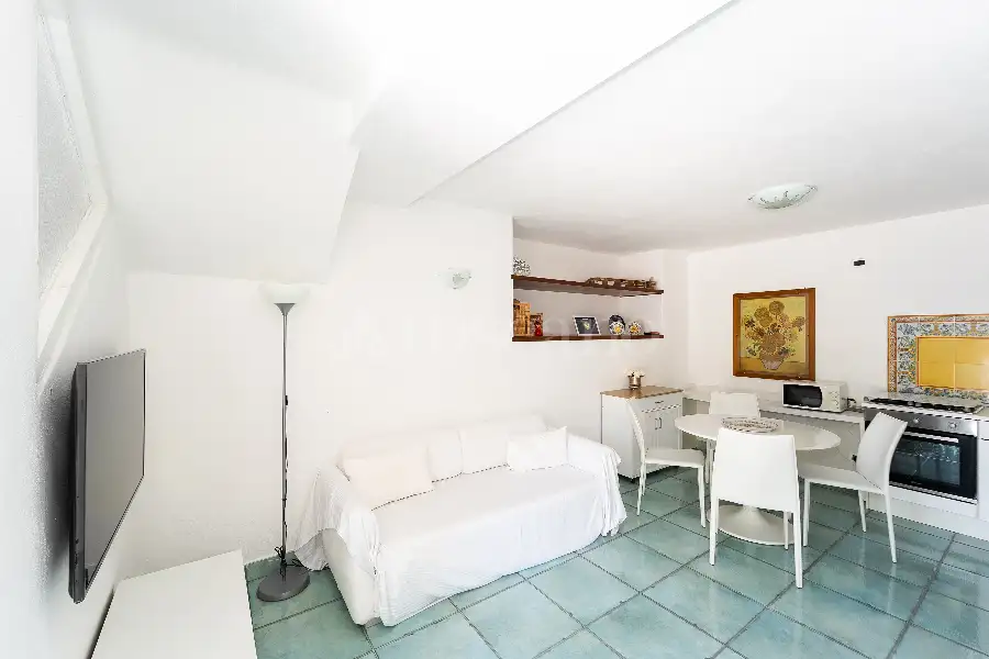 Villa in vendita di 230 mq a €1.200.000 (rif. 2/2026)