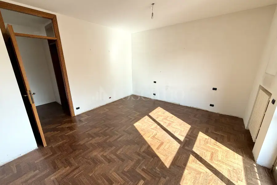 Villa Bifamiliare in vendita di 260 mq a €330.000 (rif. 9/2025)