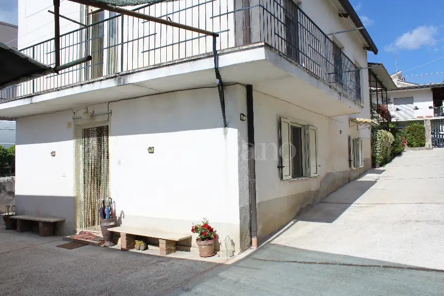 Casa Indipendente in vendita di 212 mq a €210.000 (rif. 15/2026)