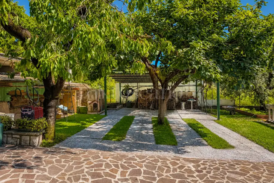 Villa in vendita di 500 mq a €1.100.000 (rif. 22/2026)