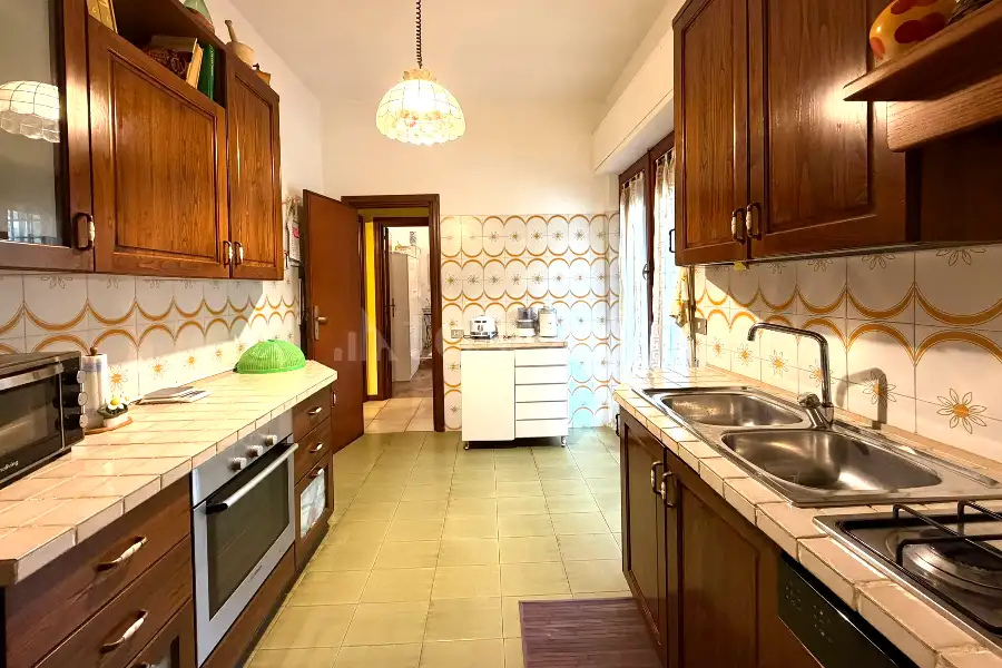 Attico in vendita di 220 mq a €370.000 (rif. 75/2025)