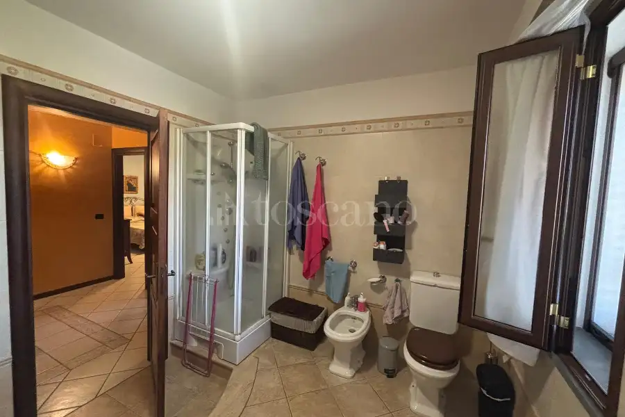 Villa in vendita di 270 mq a €490.000 (rif. 122/2026)