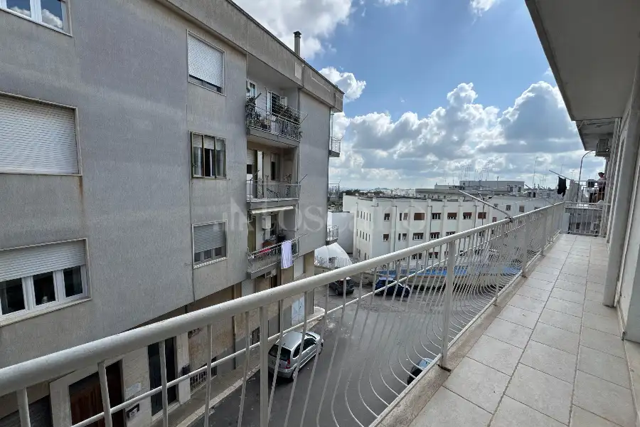 Casa in affitto di 91 mq a €550 (rif. 12/2026)