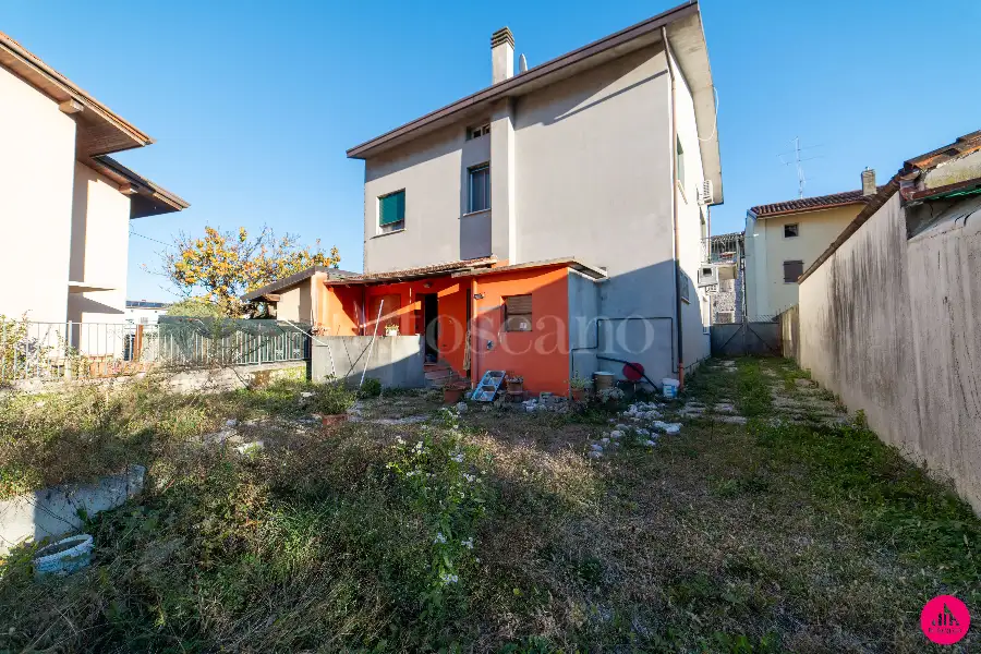 Casa Indipendente in vendita di 120 mq a €159.000 (rif. 203/2025)