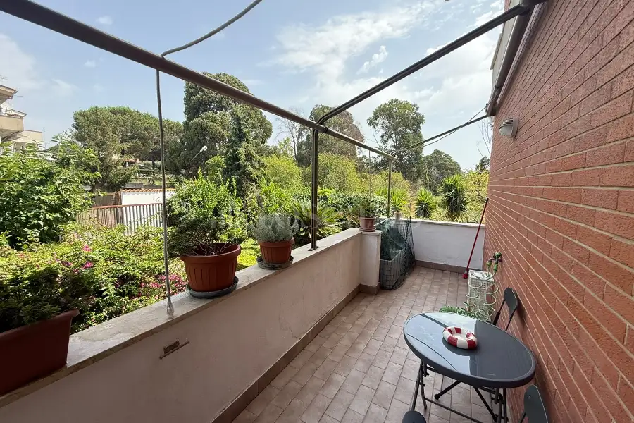 Villa Bifamiliare in vendita di 240 mq a €790.000 (rif. 10/2026)