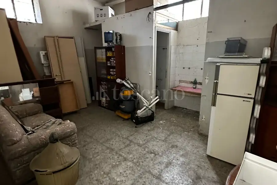 Negozio in vendita di 61 mq a €49.000 (rif. 21/2025)