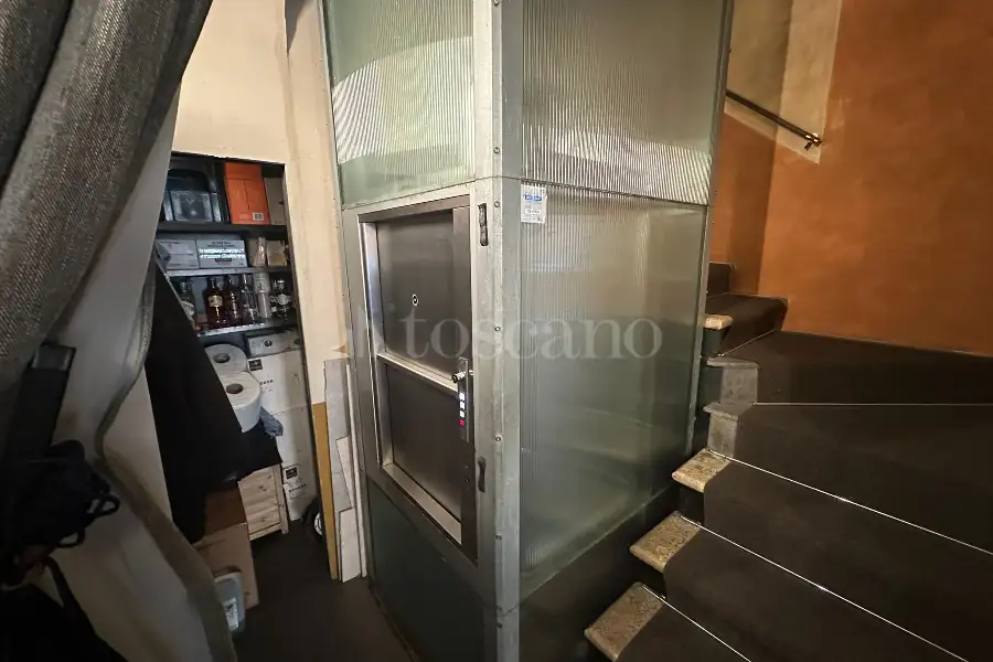 Palazzo in vendita di 259 mq a €1.250.000 (rif. 36/2025)