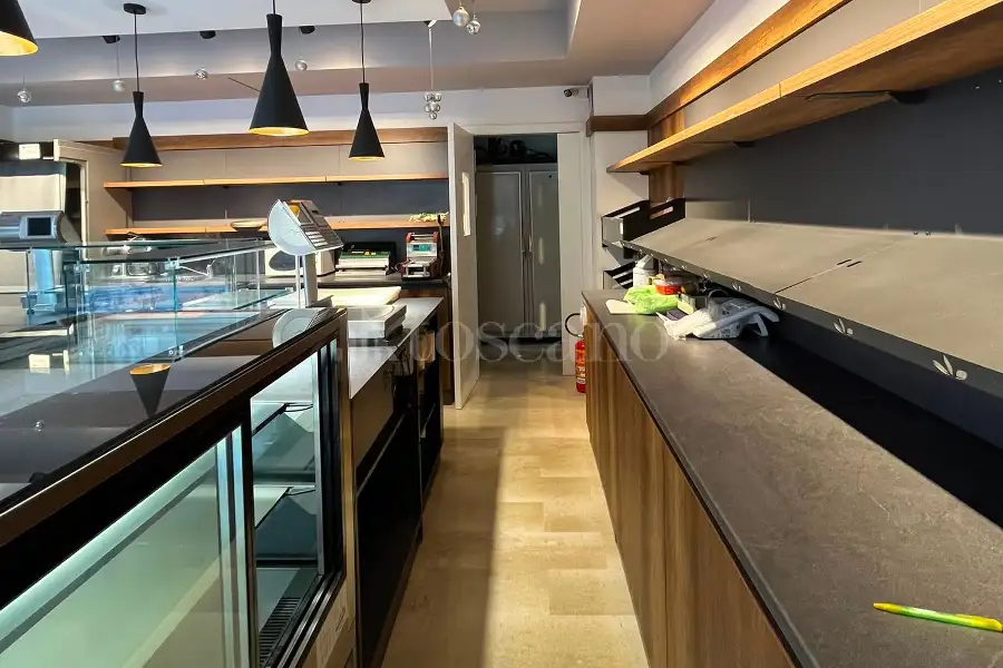 Negozio in affitto di 120 mq a €950 (rif. 35/2026)