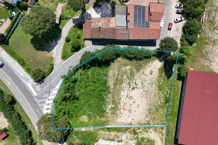 Edificabile Residenziali in vendita di 1.800 mq a €255.000 (rif. 28/2024)