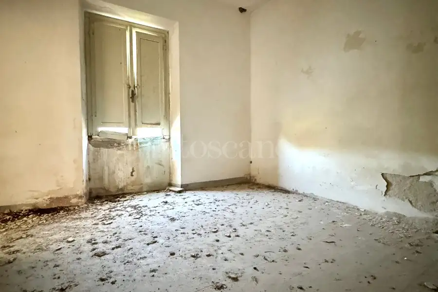 Casa Indipendente in vendita di 130 mq a €75.000 (rif. 93/2026)