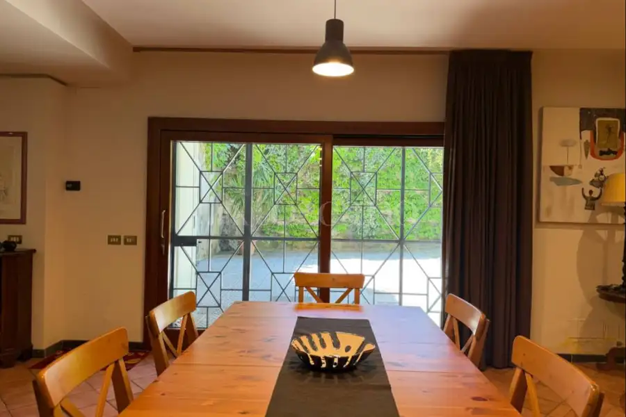 Villa in vendita di 250 mq a €595.000 (rif. 68/2026)