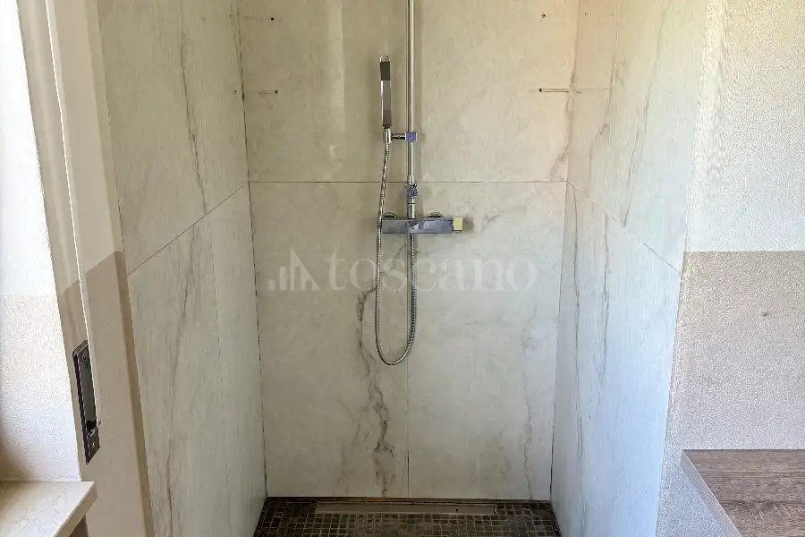 Villa Bifamiliare in vendita di 260 mq a €330.000 (rif. 9/2025)