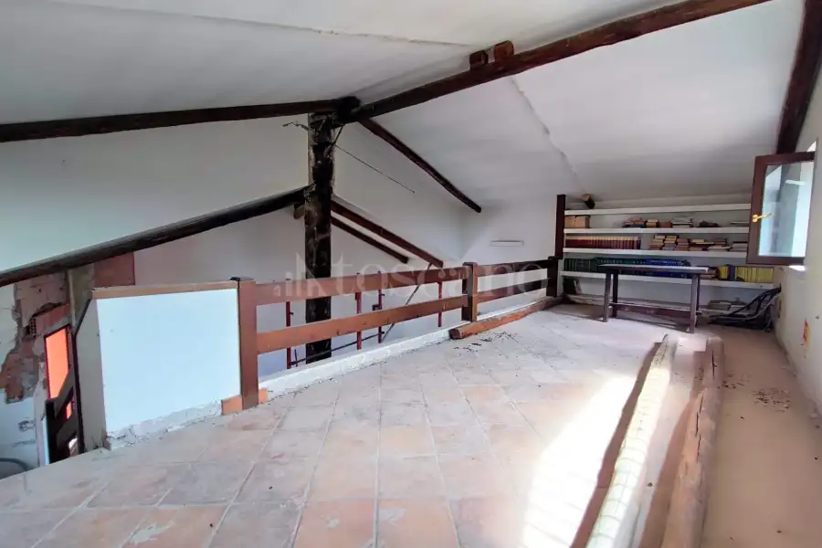 Villa in vendita di 250 mq a €240.000 (rif. 18/2026)