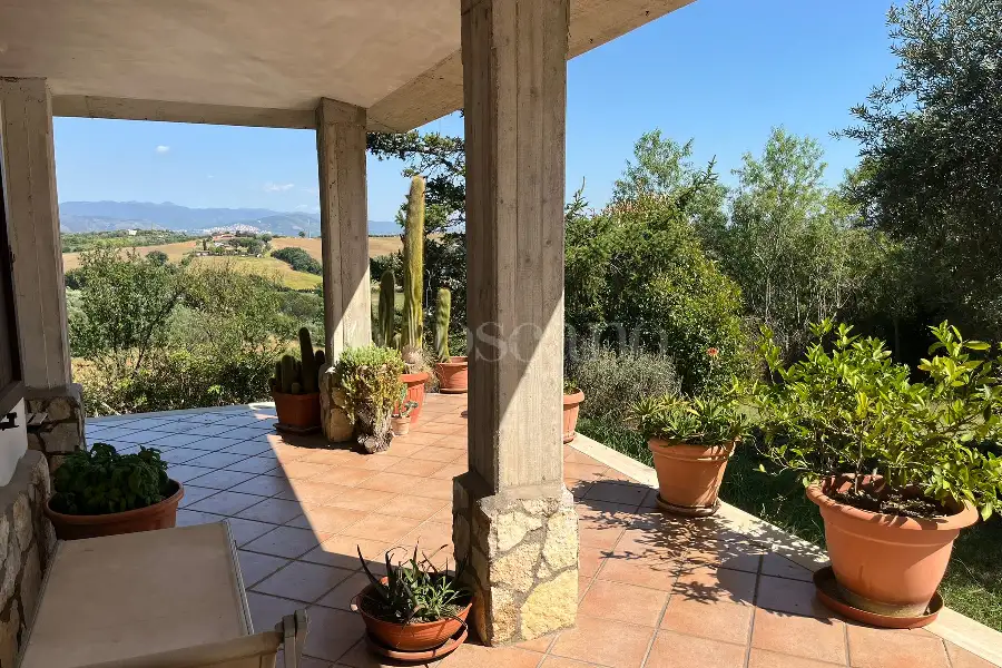 Villa in vendita di 300 mq a €339.000 (rif. 33/2026)