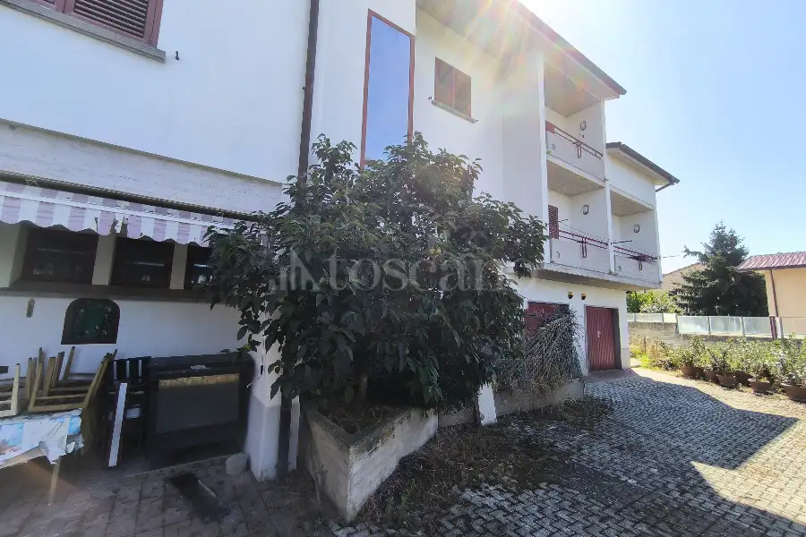 Villa Plurifamiliare in vendita di 800 mq a €350.000 (rif. 39/2025)