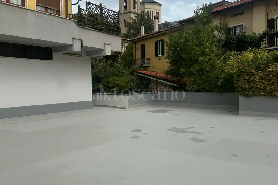 Negozio in vendita di 464 mq trattativa riservata (rif. 120/2024)