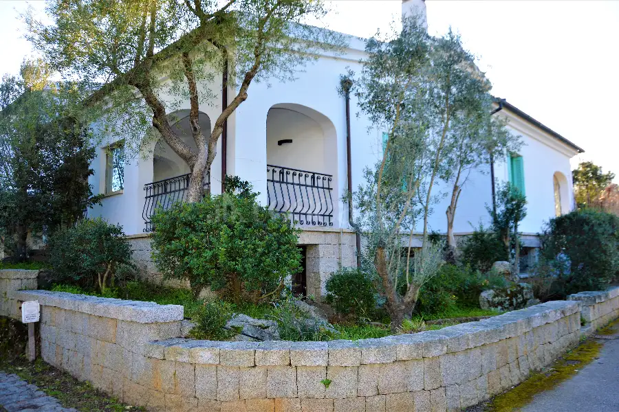 Villa Bifamiliare in vendita di 210 mq a €650.000 (rif. 39/2025)