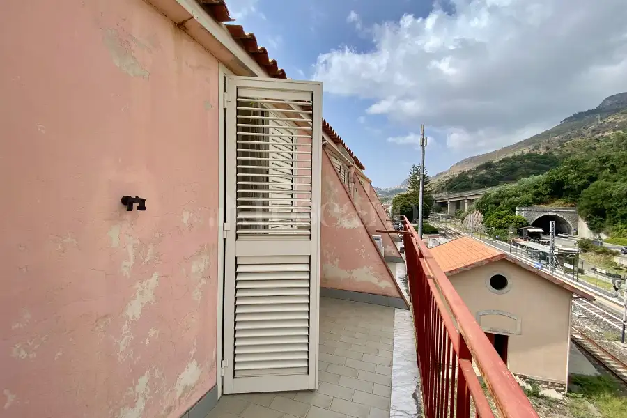 Attico in vendita di 112 mq a €249.000 (rif. 45/2026)