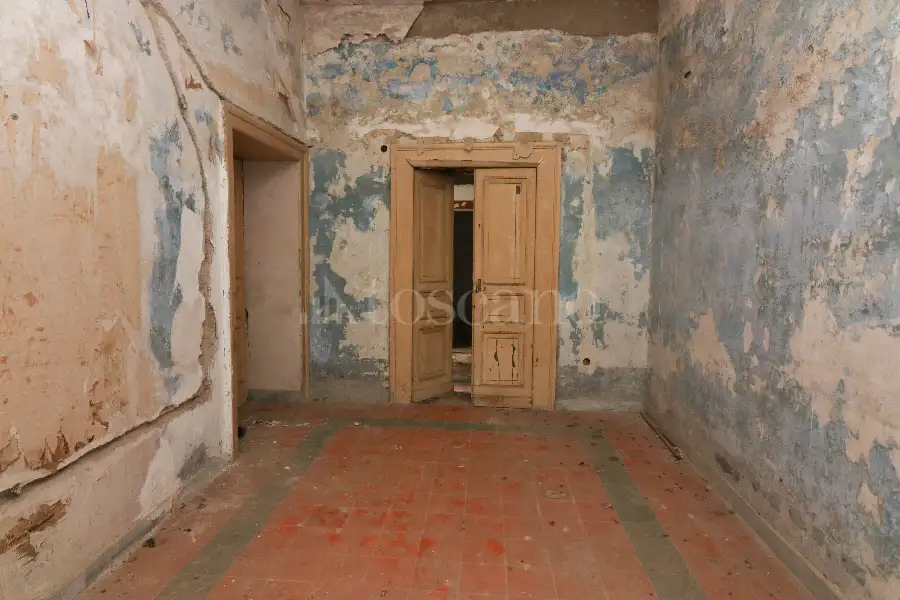Casa Indipendente in vendita di 600 mq a €350.000 (rif. 27/2024)