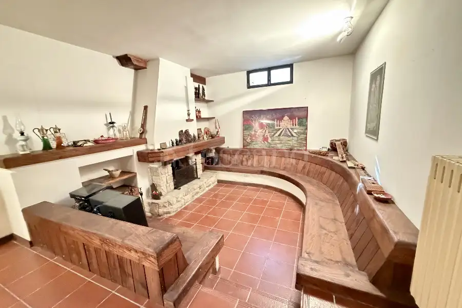 Villa in vendita di 400 mq a €870.000 (rif. 13/2026)