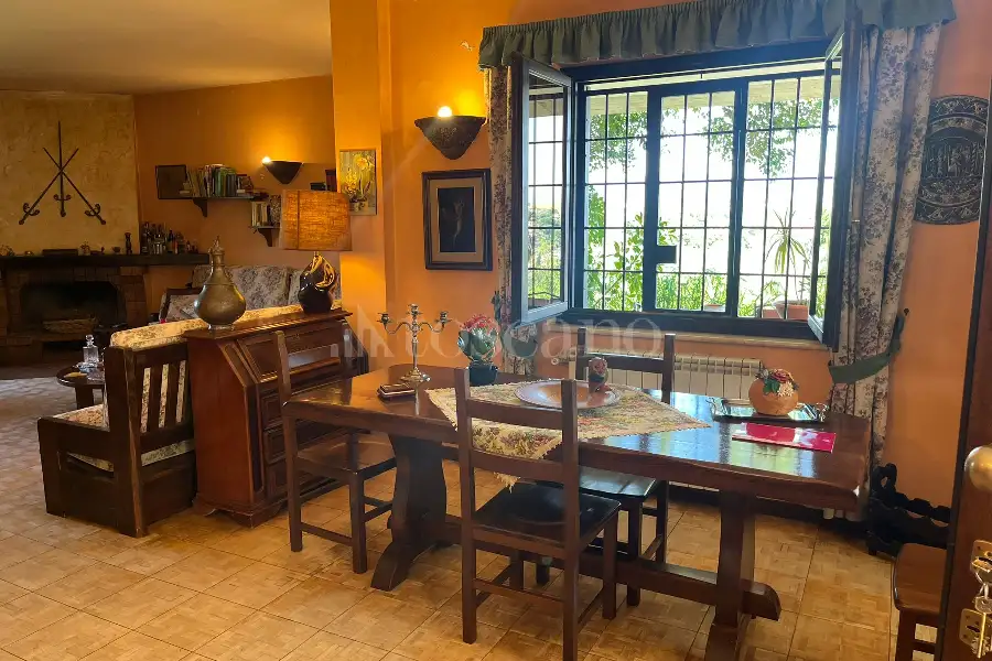 Villa in vendita di 300 mq a €339.000 (rif. 33/2026)