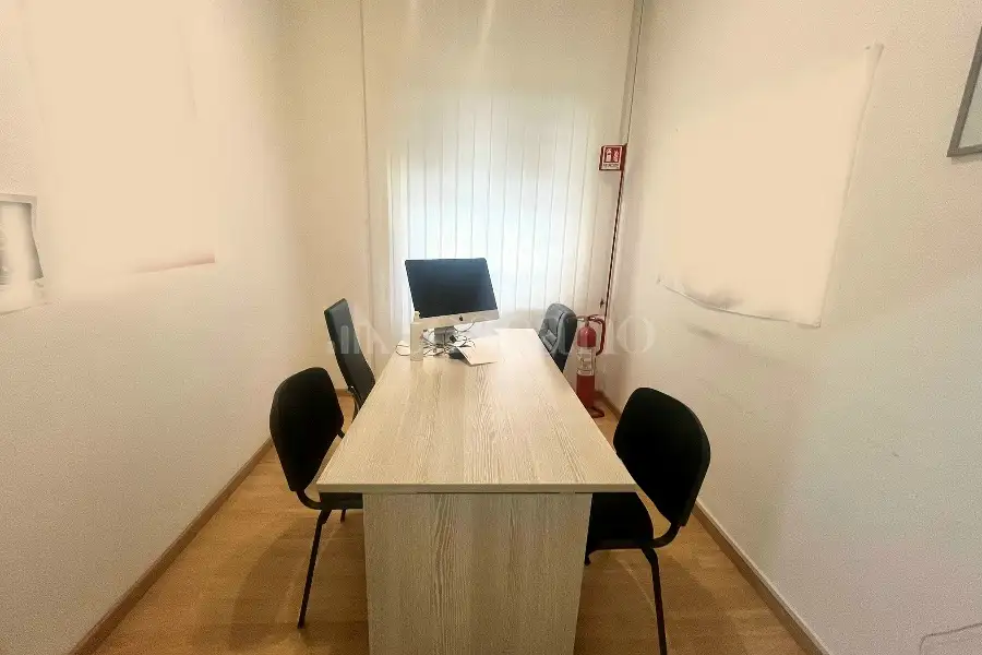 Ufficio in affitto di 90 mq a €1.850 (rif. 11/2026)
