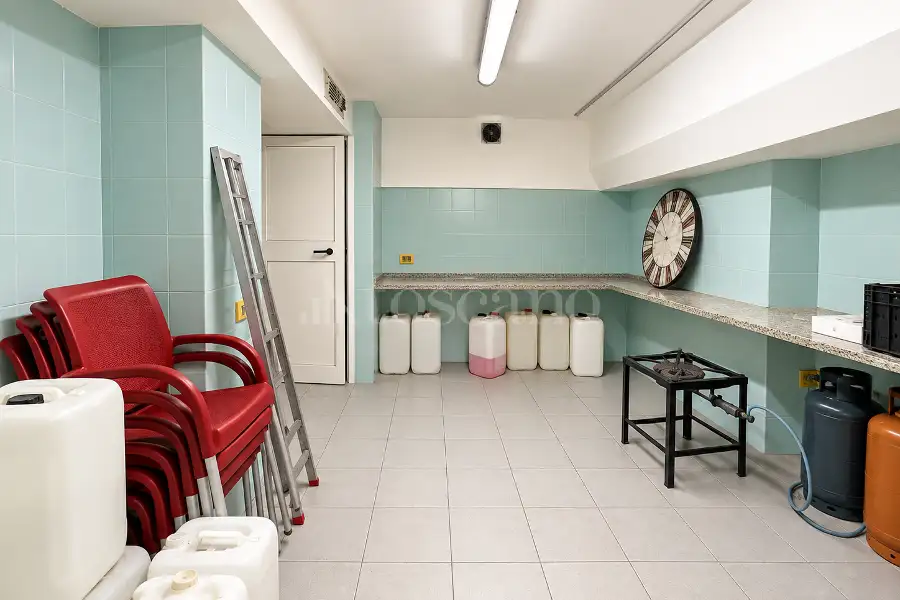 Negozio in vendita di 206 mq a €199.000 (rif. 75/2026)