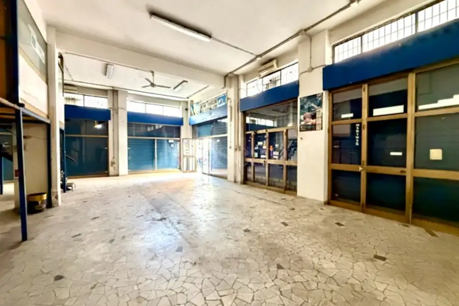 Negozio in vendita di 141 mq a €249.000 (rif. 56/2026)