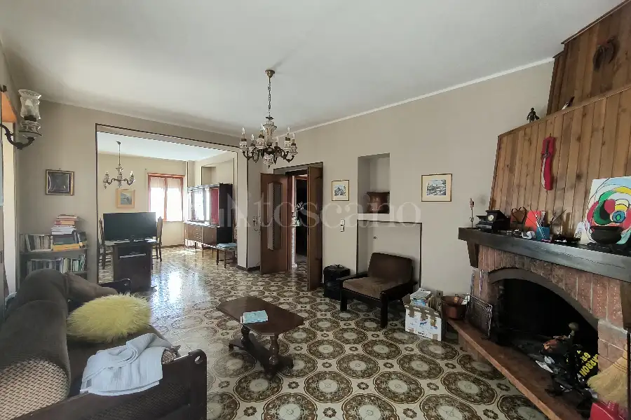 Villa in vendita di 250 mq a €115.000 (rif. 53/2025)