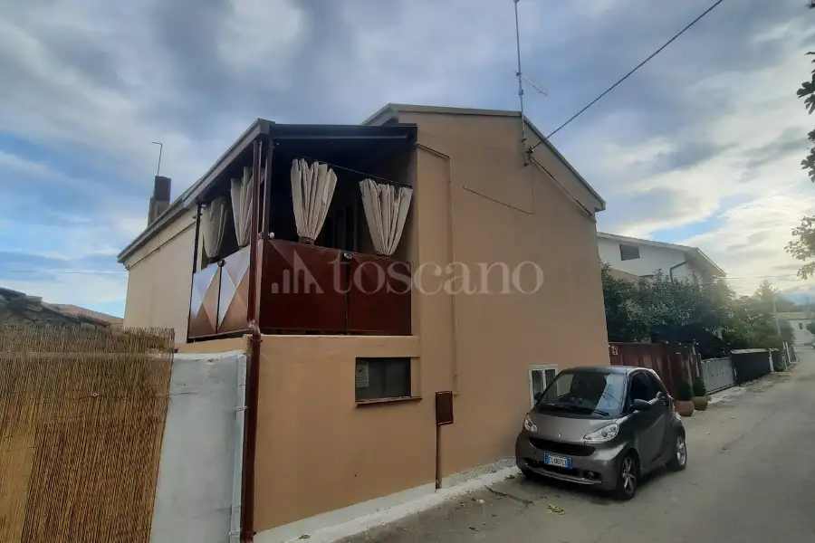 Casa Indipendente in vendita di 225 mq a €155.000 (rif. 2/2026)