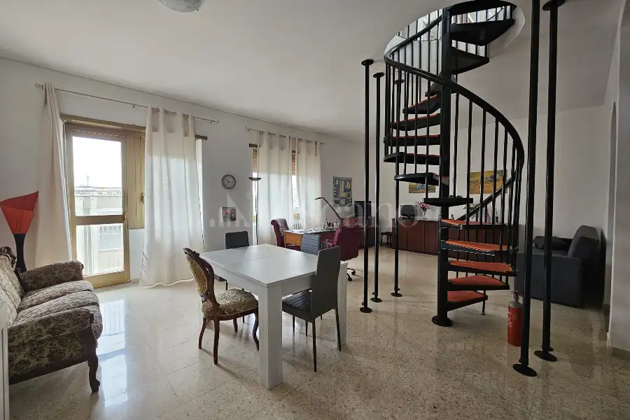 Attico in vendita di 255 mq a €1.580.000 (rif. 25/2025)