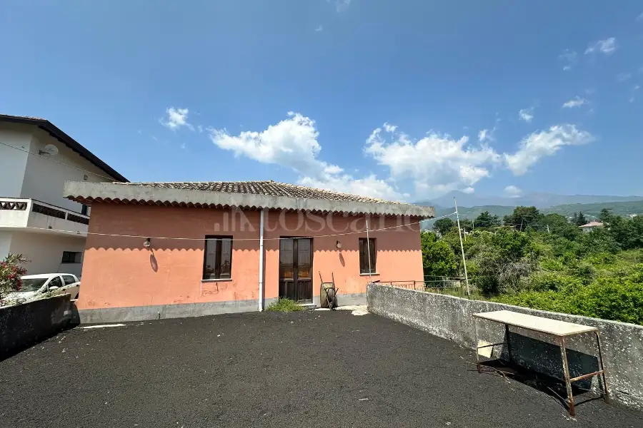 Casa Indipendente in vendita di 137 mq a €65.000 (rif. 115/2025)