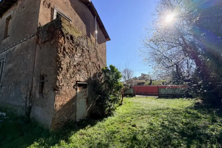 Casale in vendita di 240 mq a €149.000 (rif. 7/2026)