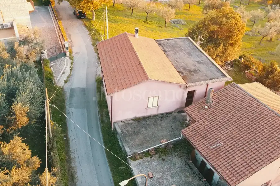 Casa Indipendente in vendita di 185 mq a €89.000 (rif. 35/2024)