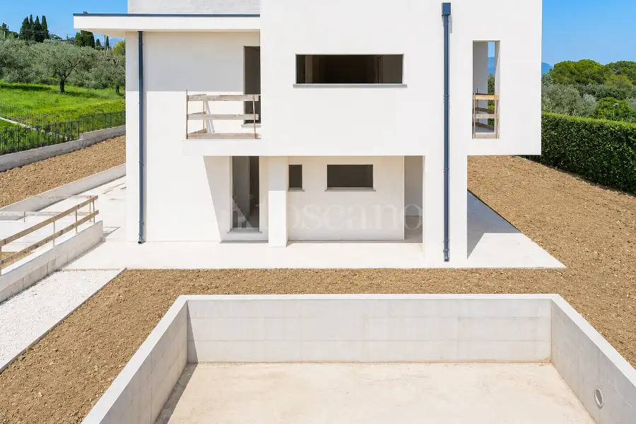 Villa in vendita di 350 mq a €1.100.000 (rif. 26/2025)