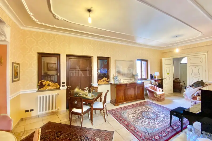 Villa in vendita di 431 mq a €510.000 (rif. 8/2026)
