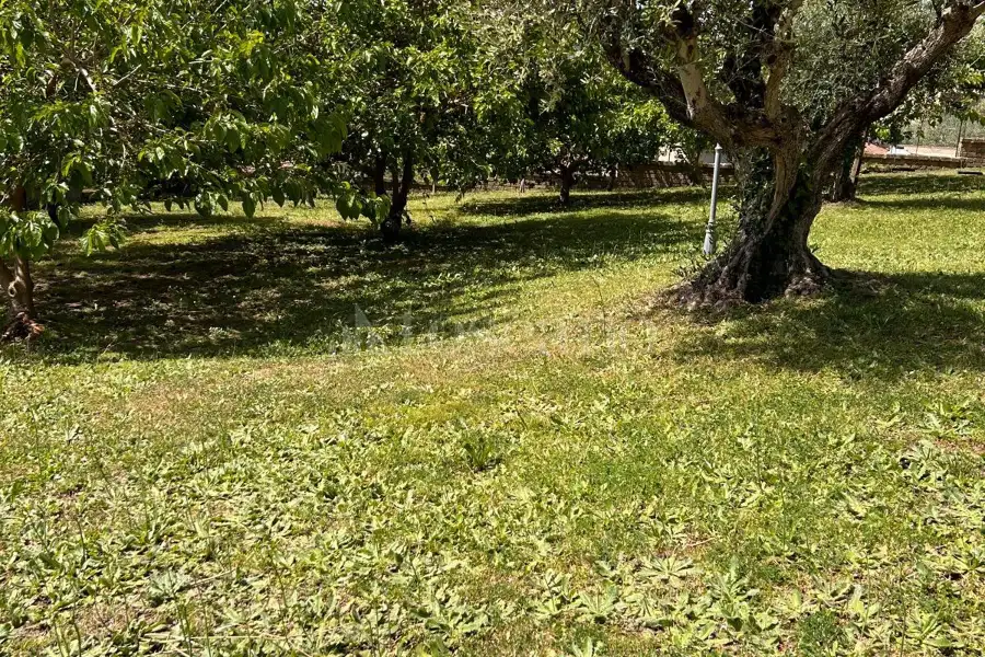 Villa in vendita di 650 mq a €998.000 (rif. 10/2024)