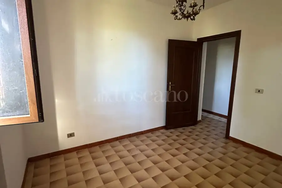 Villa Bifamiliare in vendita di 250 mq a €90.000 (rif. 6/2025)