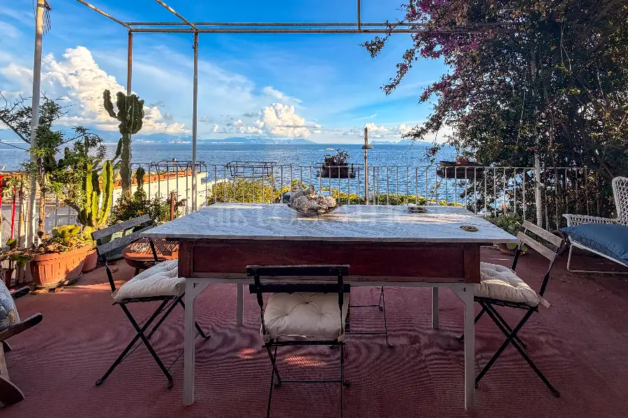 Casa in vendita di 170 mq a €1.460.000 (rif. 49/2026)